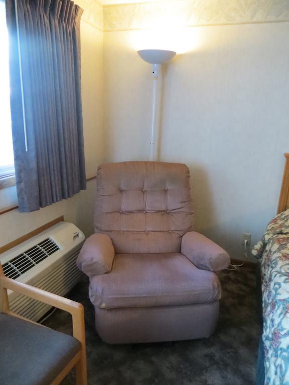 Midtown Western Inn - Kearney Ruang foto