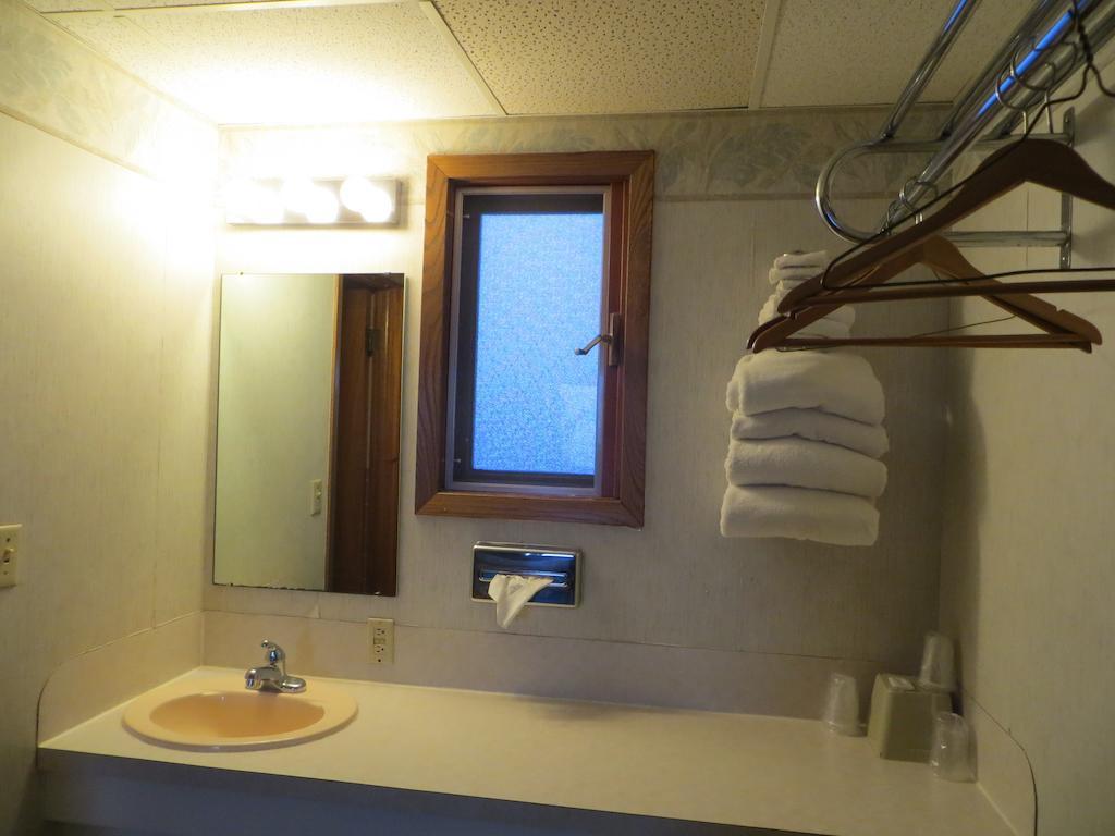 Midtown Western Inn - Kearney Ruang foto